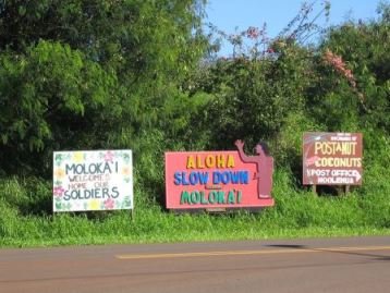 Molokai Airport sign